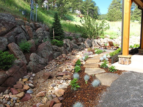 Retaining-Wall-and-Dry-Creek-1